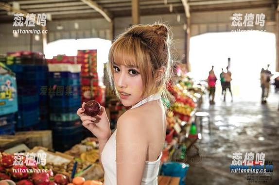 爱丝图集：沉迷于化妆间美人的悸动与缠绵下载不归路