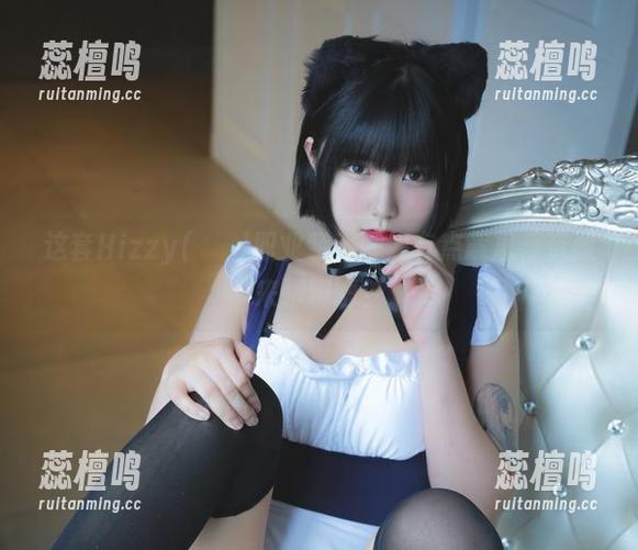 这套Hizzy(히지)职业装，好像有点意思，资源来聊聊吧？