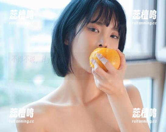 不得不说，Hyoyeon(김효연)的高清皮衣壁纸，你敢不敢看太久？