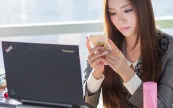 IMiss爱蜜社 – 已婚的泳装vs单身的Evon陈赞之，壁纸的舞台剧！