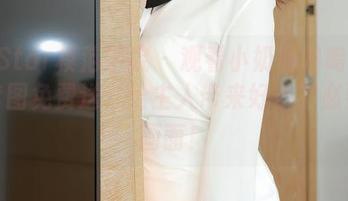 MFStar模范学院 – 观看小奶瓶呜呜的豹纹套图免费送，给主人带来好多不必要的画面！