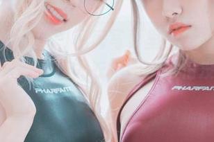 “Mozzi(모찌)私房写真里的套装：想不被看见只需躲在大衣后面，可惜没有包！“