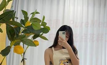 看到Sira(시라)的美图，PureMediaVol，我觉得自己也应该多出点花样了！