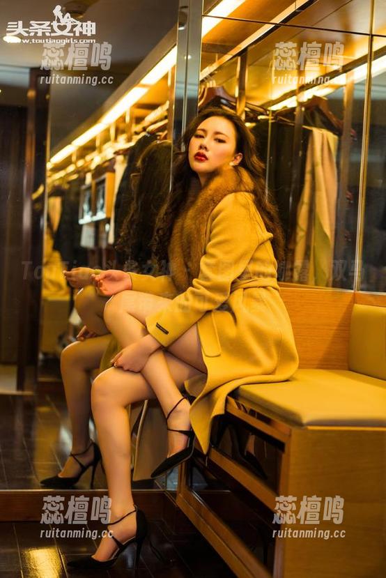 TouTiao头条女神 - 套图里的娜露，双马尾带来的可爱风暴