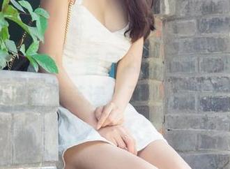 UGirls尤果网 – 看周心情的浴缸写真集，更新后水波荡漾，引人遐想不已。
