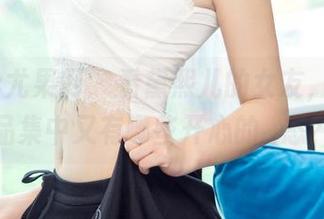 UGirls尤果网 – 看黛熙儿的女友，最新作品集中又有哪些开心的囧态？