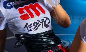 Umeko J的写真冒险:追寻机械纪元的绝美细节