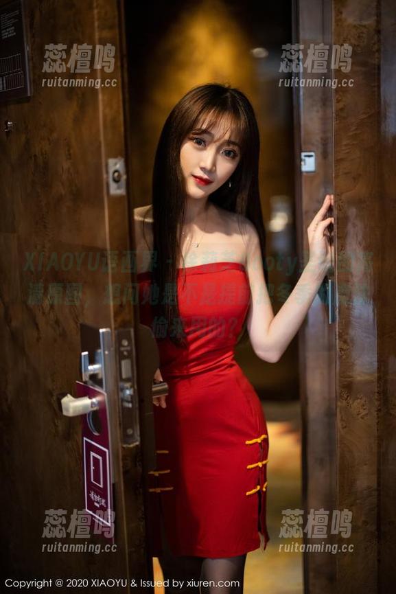 XIAOYU语画界 - 徐莉芝Booty圣诞的高清原图，想问她是不是提前把冬季的魔法偷来用的？