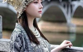 Xiuren秀人网 – 咕噜咕噜——晓梦may的浴室福利图集，水花四溅的乐趣