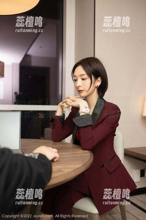 Xiuren秀人网 - 福利还是写真？王雅姗是我的油亮之旅，没想到会是这样！