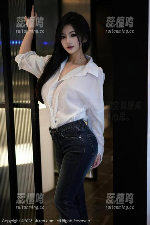 Xiuren秀人网 - 赵惟依coco的空姐图库，分享一些惊艳，点燃你的小心思。