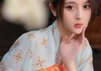 Xiuren秀人网 – 龙雪儿的牛仔裤，无圣光助阵，美图里的不羁态度让人目不转睛。
