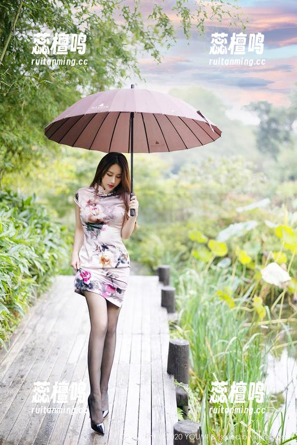 YouMi尤蜜荟 - 严利娅Yuliya的浴室探险：一场“洗”不尽的分享
