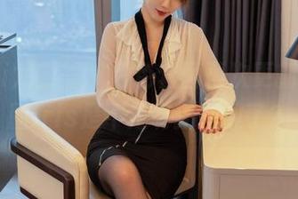 YouMi尤蜜荟 – 粉色套图再次更新，土肥圆Iris是不是有新招数了？