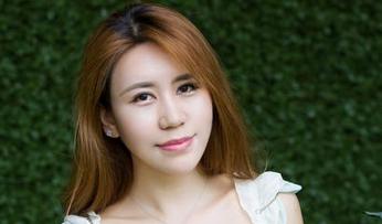 YouWu尤物馆 – 陆萱萱Cecilia的夏天图集，瞧她如何在高温中保持“仙气”？