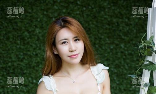 YouWu尤物馆 - 陆萱萱Cecilia的夏天图集，瞧她如何在高温中保持“仙气”？