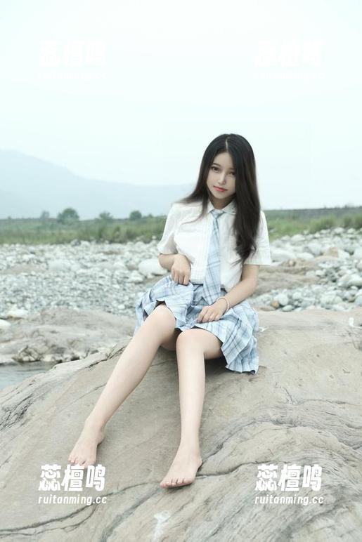 eloise软软带你告别尴尬！看这温暖黄昏的美图，高清得就跟我一样迷人！