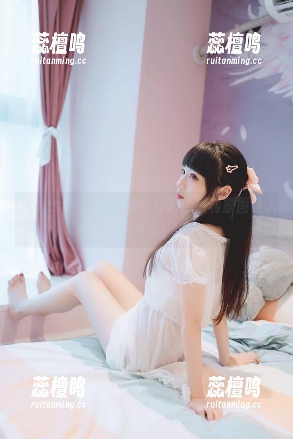 usejan蓝蓝和她的比基尼，福利原图让人起步走！
