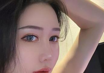 微密圈 – 嗨，不爱笑的赛琳的新定制作品‘妹妹’…你懂的，我只想看图