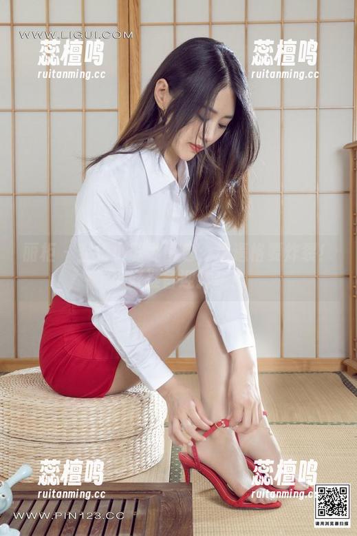 丽柜 - 空姐小璐璐图包：这逼格要炸裂！坐好准备迎接吧！