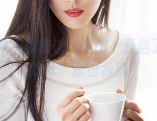 克拉女神 – 雅楠以‘自拍’开启了壁纸新次元，原图我就