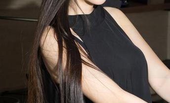 克拉女神 – 精选一波颖儿的裸足，看得我脑海里联想随机播放