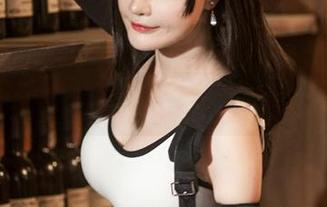 千夜未来的和服写真，壁纸都想学走路了