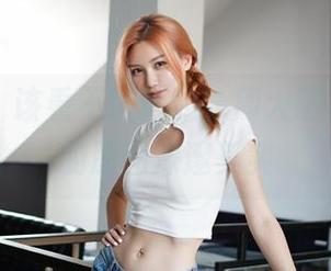 嗲囡囡 – 该看不该看的，周大萌在校服里的原图深邃其实