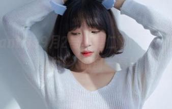 下载Fantrie9月2号，姜仁卿(강인경)的图库更新让人眼前一亮！
