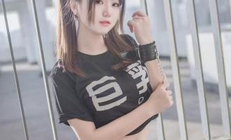 看宅夏yokocos的索尼子赫斯提亚，心情就像喝了一杯冷饮，清凉无比！