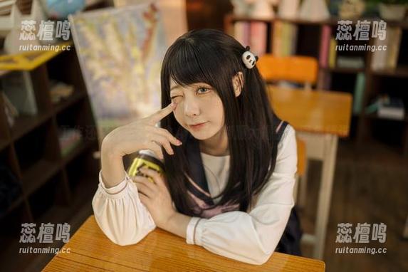 工作还是玩乐？安食Ajiki的制服大揭密—图集精选