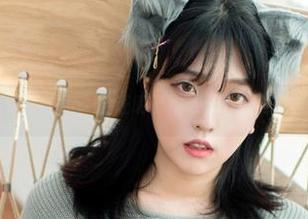 制服风采：宋哈娜(송하나)证明工作与玩乐其实只有一线之隔哦