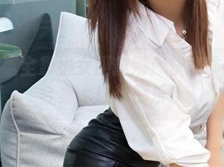 圣诞气氛全靠小女巫露娜：快来拿免费的合集，想想都乐！