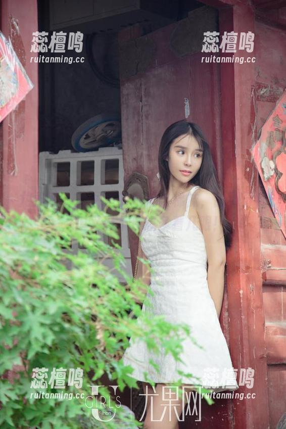 尤果网 - 美图里的米妮与棉袜，甜到牙疼，但又忍不住想多看几眼！