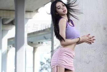 微密圈 – 护士与摄影手法，徐珺大哥的高清搞怪夏天写真。