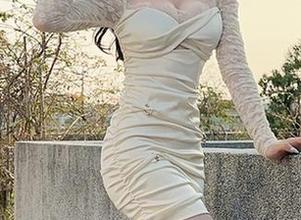 微密圈 – 徐莉芝Booty的美腿无处不在，图包里藏着的精彩，原图简直让人移不开眼！