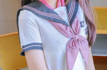 一看到日奈娇的内衣作品，竟想到了某个神秘的午夜…