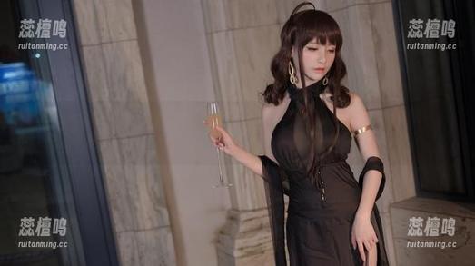 最新写真作品中，星野saori穿的这套玛修周年礼服，是要把我们都撩到骨子里吗？