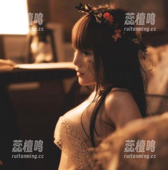星野咪兔的蕾丝，竟然能让我停留……随便，下载走吧。