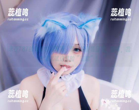 末夜787的海边精选写真，满满的假装自然，稍等，我也想试试这样的“随意”！