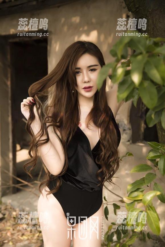 果团网-little贝壳喵 果团网 - little贝壳喵最新作品:旗袍:为了美,我可以忍受的跳舞技术