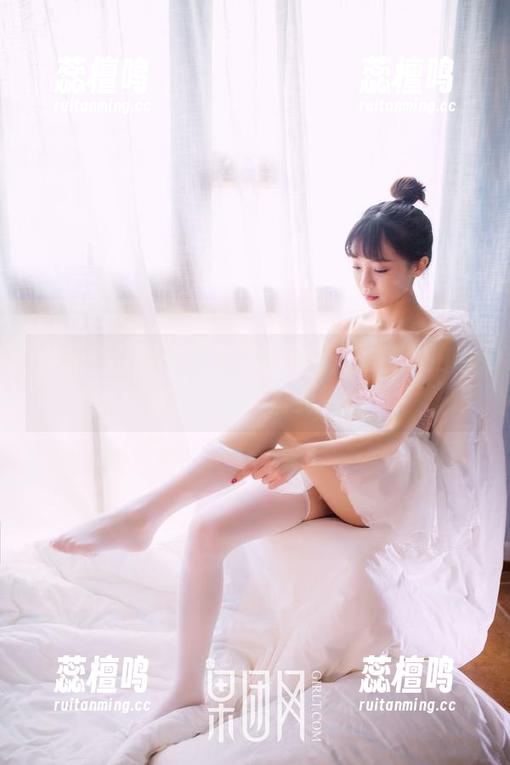 果团网 - 别小看蜜桃Q妹儿，黑色私拍中藏的资源丰富到爆！