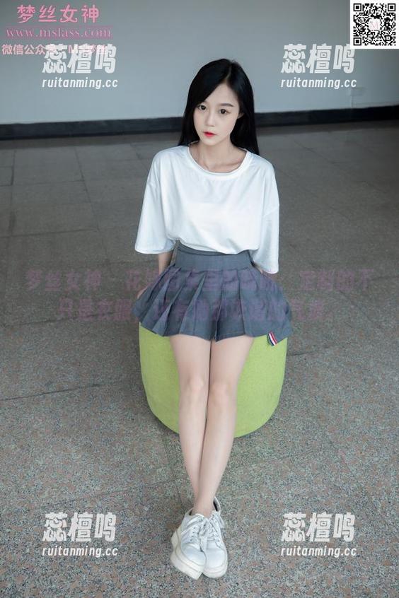 梦丝女神 - 花嫁图集里的晓晓：定制的不只是衣服，还有她那诙谐的气质。