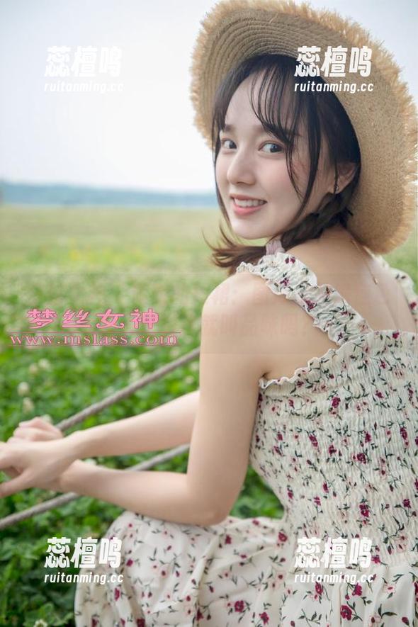 梦丝女神 - 璇璇的短裙：图库里的绝佳色彩，难道这就叫品味吗？