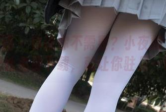 森萝财团 – 你说你不需要？小夜的18D油亮灰丝免费下载，就让你驻足一秒！