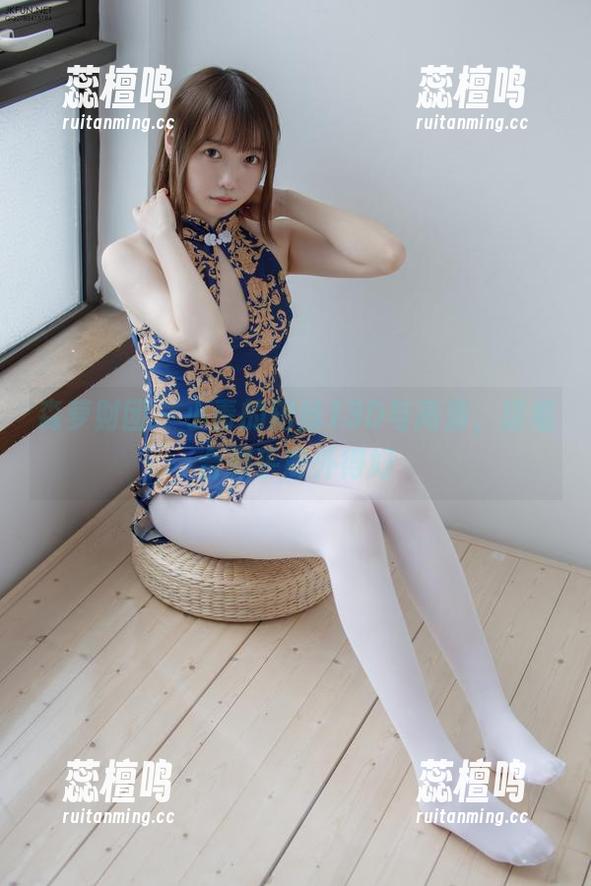 森萝财团-小青 森萝财团 - 小青的短丝13D与高清,这组合似乎意外得好