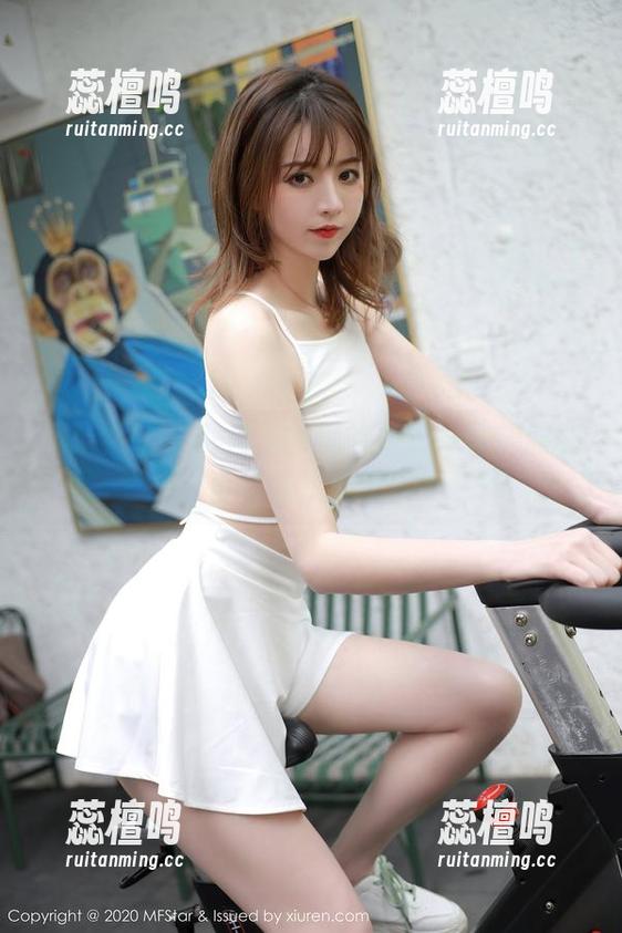 模范学院 - 网盘里的悦爷妖精：体操服能否打破次元壁？