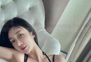 微密圈 – 图片分享：牛奶里的果汁和她的兔女郎时刻，倒也不乏味。