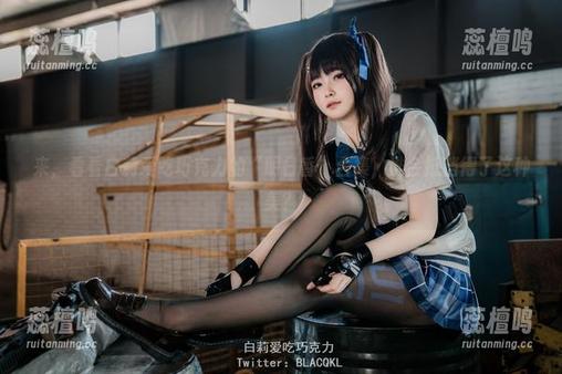 来，看看白莉爱吃巧克力的“明日香”合集，谁会抵挡得了这种美？