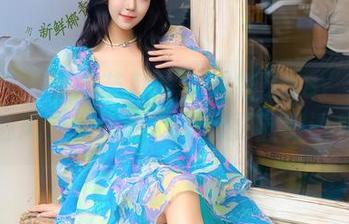 秀人网 – 万圣节就是要衬托BABY_柒的鬼魅风，没圣光的美图更显得诱惑。